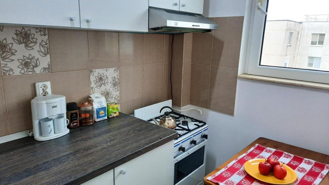 Lovely 1 Bedroom Apartment With Free Street Parking Bucharest Luaran gambar